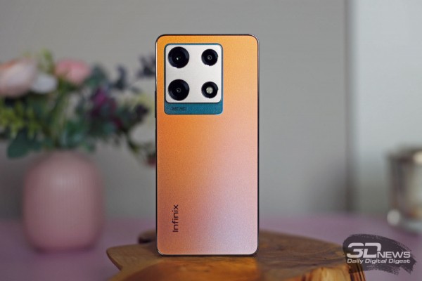 Обзор смартфона Infinix NOTE 30 Pro: стекло, 108 мегапикселей и беспроводная зарядка 
