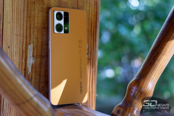 Обзор OPPO Reno7: смартфон-парадокс 