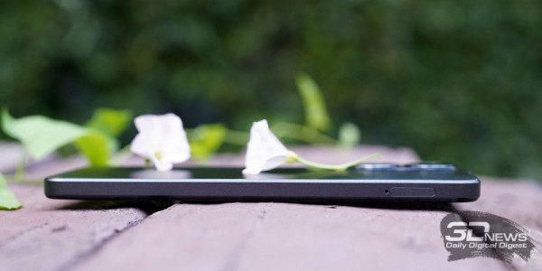 Обзор OPPO A78: тонкий смартфон-долгожитель 