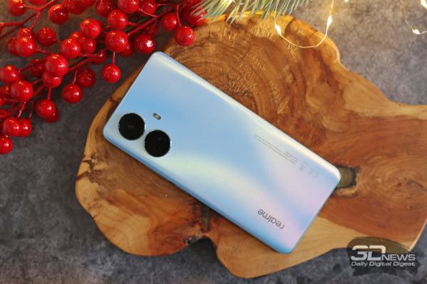 Обзор смартфона realme 10 Pro+: изменяющий представления о среднем классе 