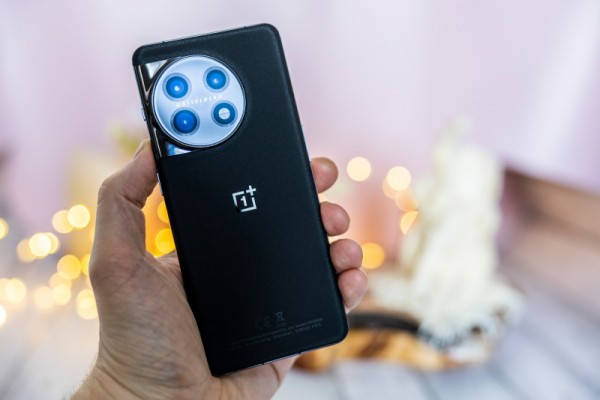 Обзор смартфона OnePlus 11: срединный путь 