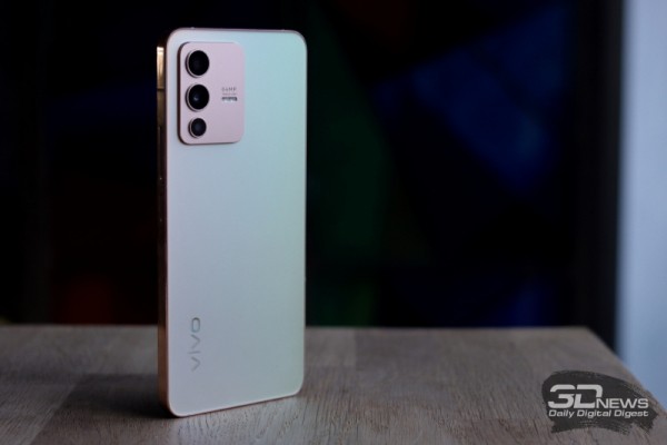 Обзор vivo V23 5G: очень красивый смартфон с лучшей фронталкой 