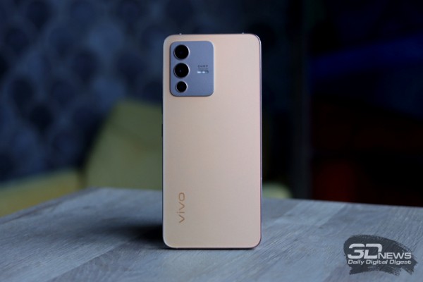 Обзор vivo V23 5G: очень красивый смартфон с лучшей фронталкой 