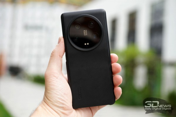 Обзор смартфона Xiaomi 13 Ultra, скидывающего фотокамеры с корабля современности 