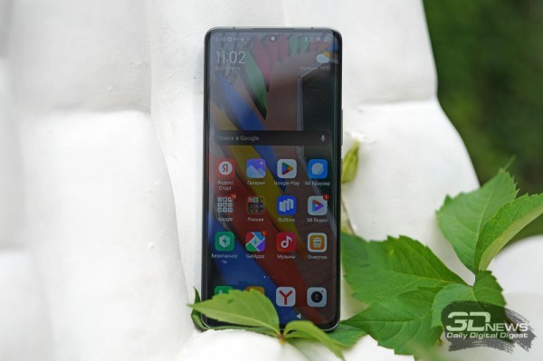 Обзор смартфона Xiaomi 13 Ultra, скидывающего фотокамеры с корабля современности 