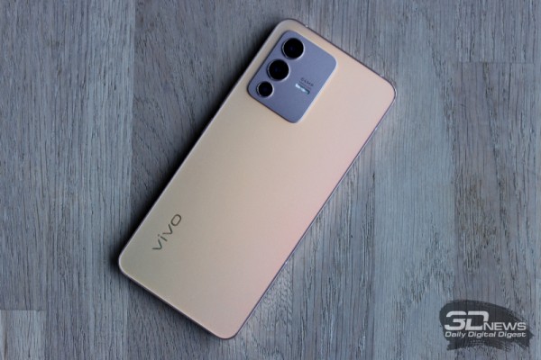 Обзор vivo V23 5G: очень красивый смартфон с лучшей фронталкой 