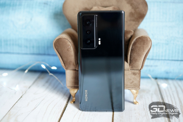 Обзор смартфона HONOR Magic Vs: первый складной HONOR – с идеальным внешним экраном 